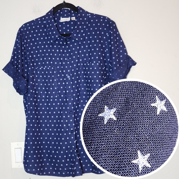 Joan Rivers Tops - Joan Rivers Linen Star Print Blue White Short Sleee Button Shirt Women's Size L